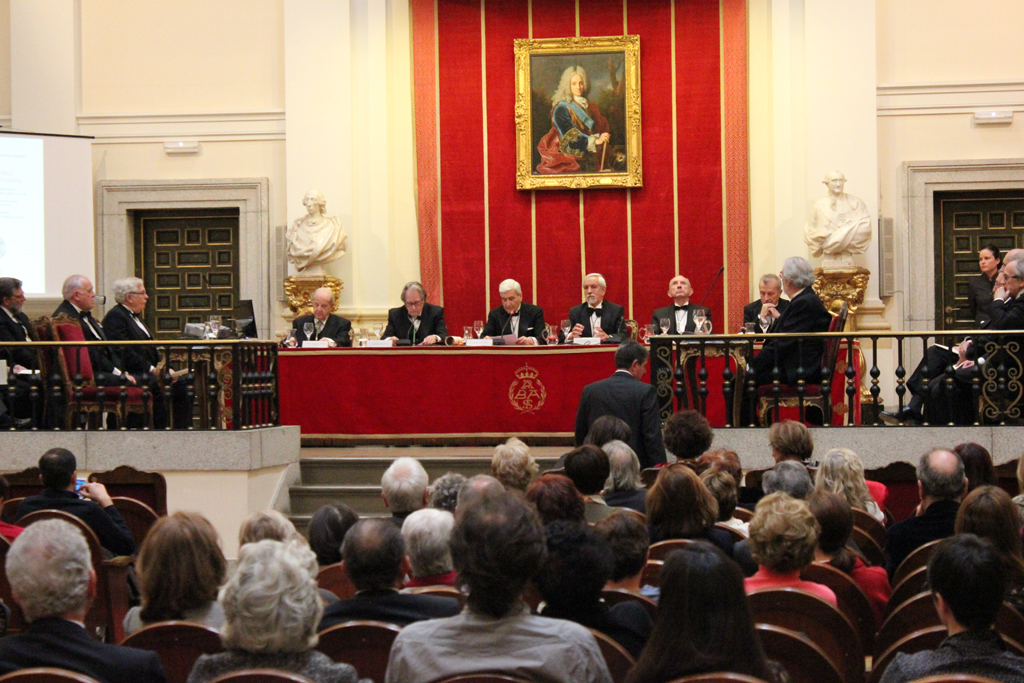 Acto de ingreso de D. Román Gubern 03